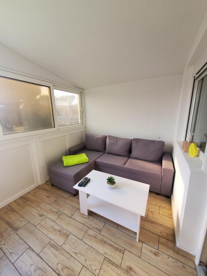 Apartman MIA Apartment Vir Bagian luar foto